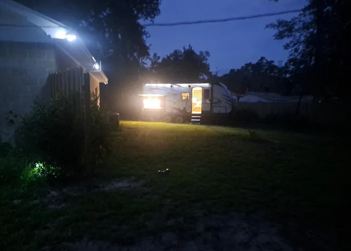 Campsite Cozy Caravan Near Capitol Fsu Famu *