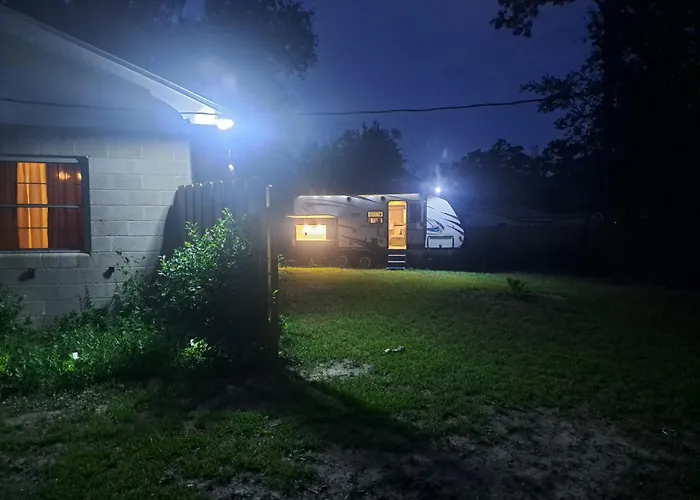 Campsite Cozy Caravan Near Capitol Fsu Famu *