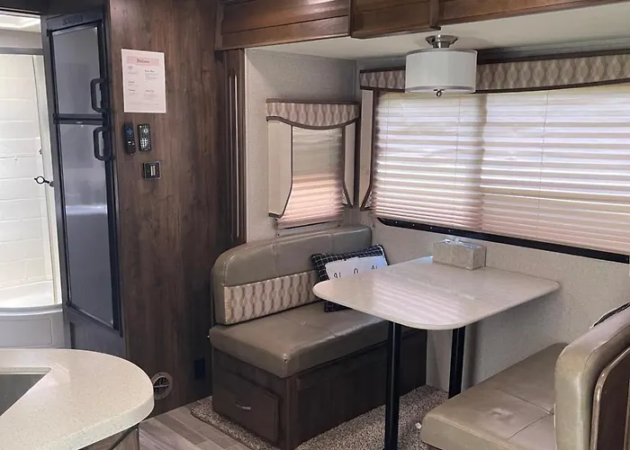 Cozy Caravan Near Capitol Fsu Famu Campsite